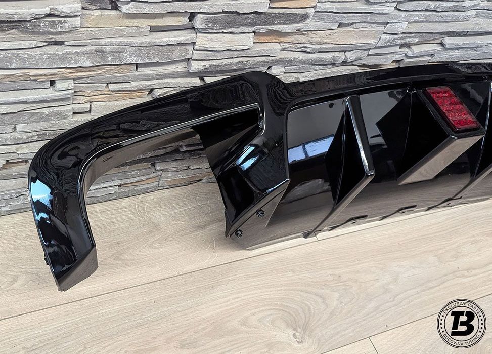 Difuzor Bara Spate compatibil cu BMW Seria 5 F10 F11 M5 LED Design