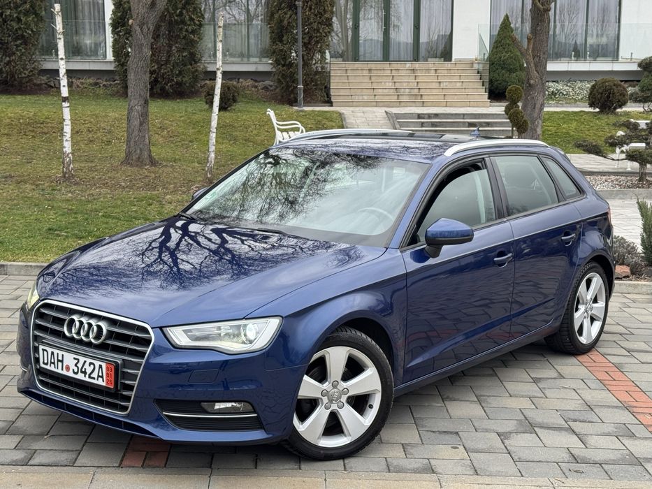 Audi a3/S-tronic/Navigatie/2.0/150 CP/bi-Xenon/Led/2014/