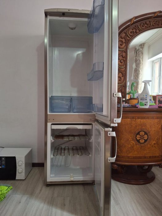 Продам холодильник