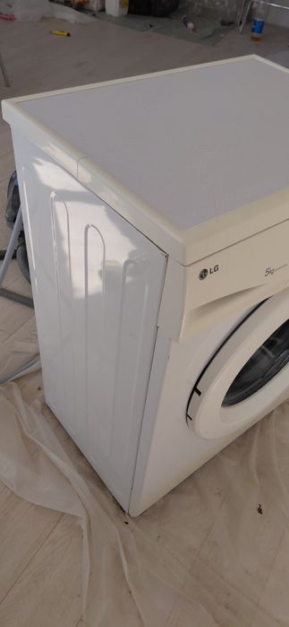 Продам стиральную машину LG