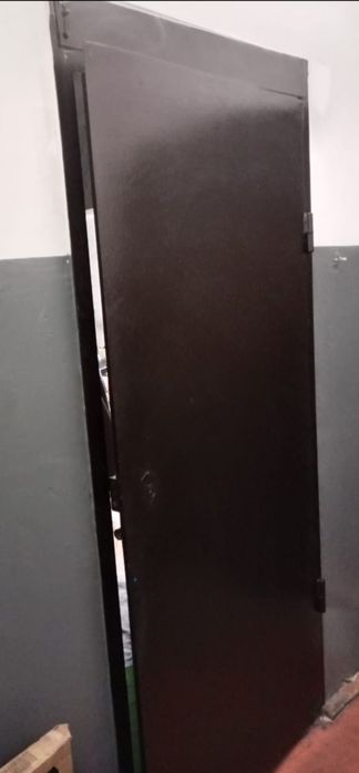 Дверь металическая