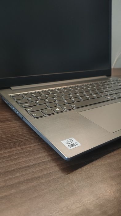 Laptop Lenovo, ThinkBook.