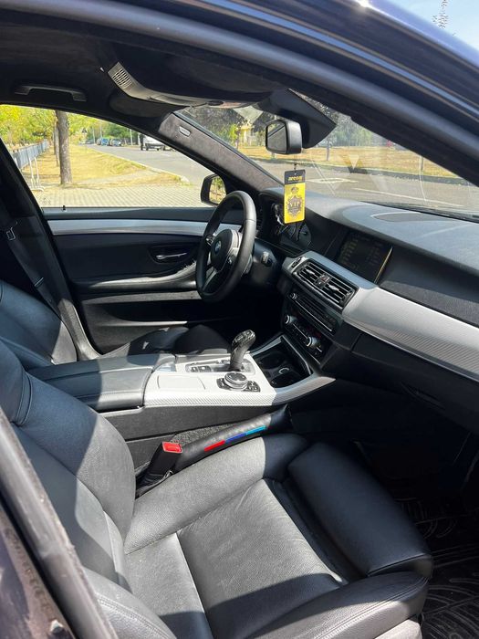 BMW Seria 5 F10 LCI (Facelift) 525D – 218 CP – 2014 – Întreținută exemplar