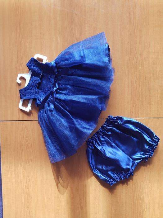 Бебешка рокля размер 1 година