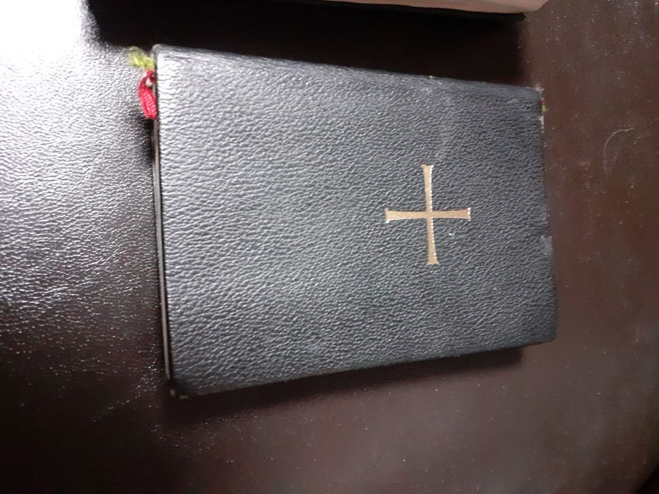 Стари  библии българска и  2бр.гръцки