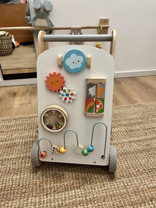 Premergator interactiv din lemn