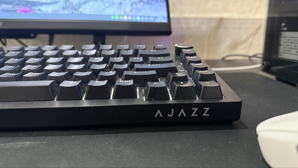 Продам клавиатуру AJAZZ AK820