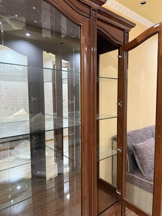 Горка из дерева для гостиной Keng Makon