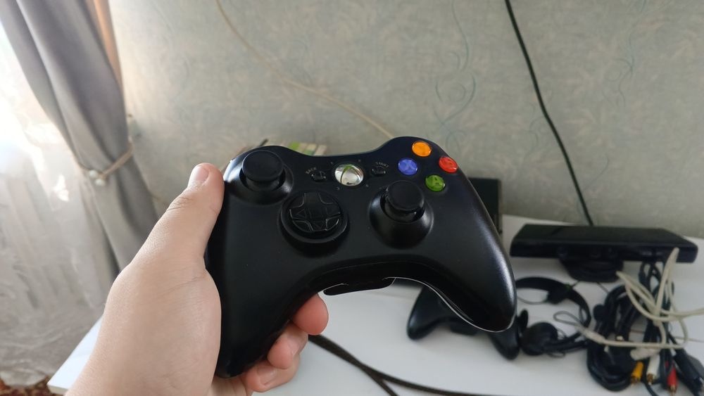 Продам хбох 360 256гб