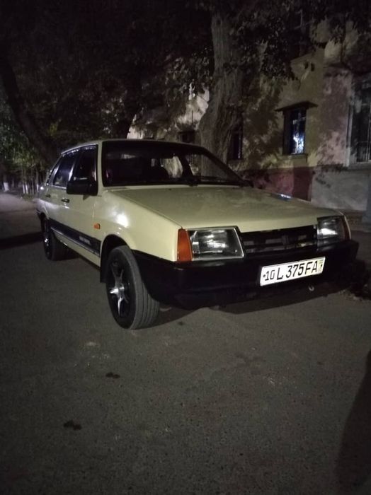 Продаётся машина Ваз 21099