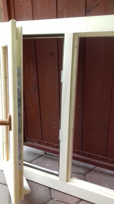 Ferestre si usi din lemn