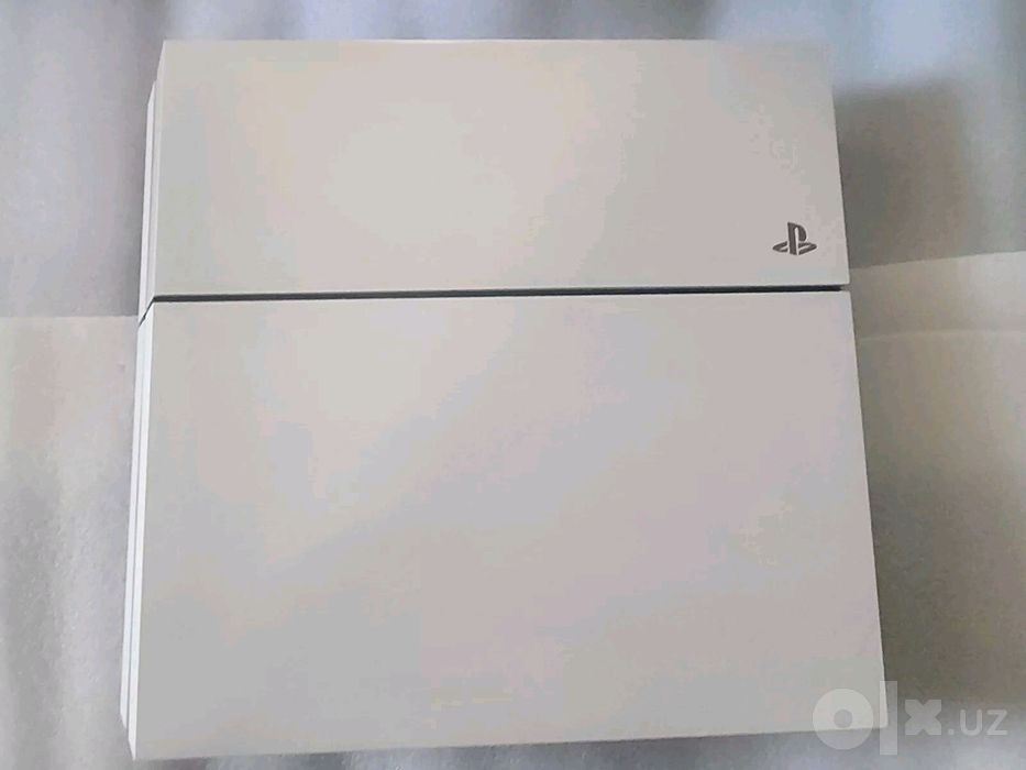 Playstation 4 fat (White) 2tb xotira holati yangi