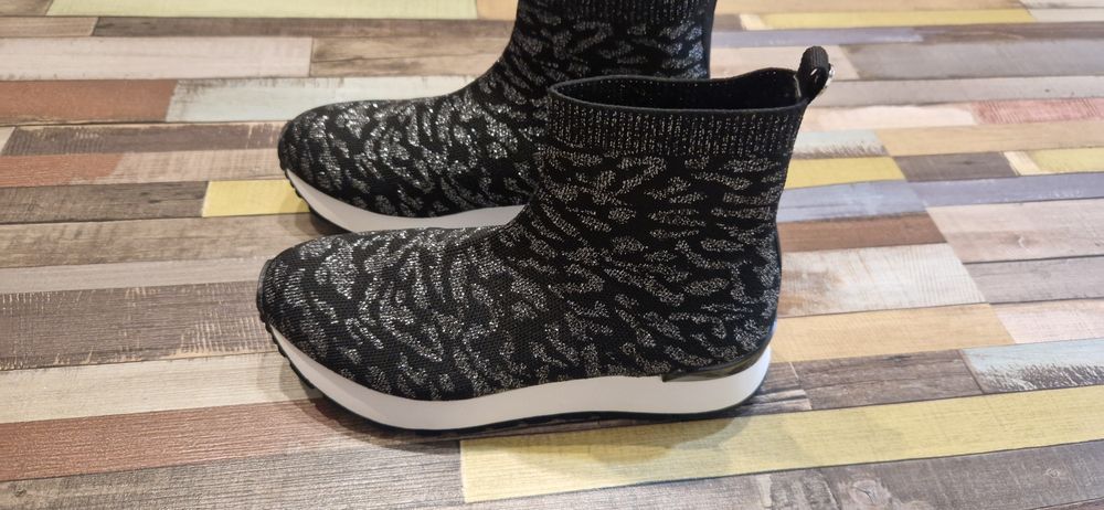 Liu jo нови 36 номер