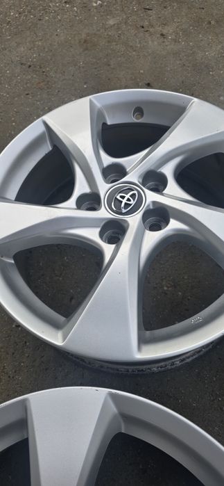 Jante aliaj toyota pe 17