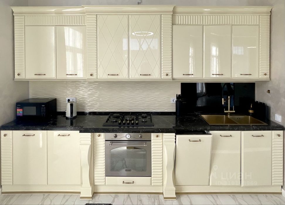 Сдается большой дом в самом центре города!