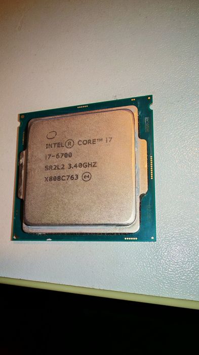 Vând Procesor Intel Core i7-6700, 3.4GHz, Skylake, 8MB, Socket 1151 SR2L2 BULK