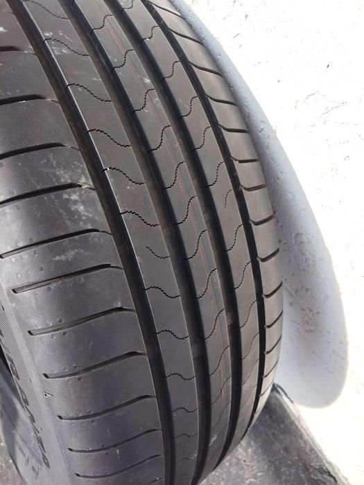 Гуми BRIDGESTONE 215/60 /17