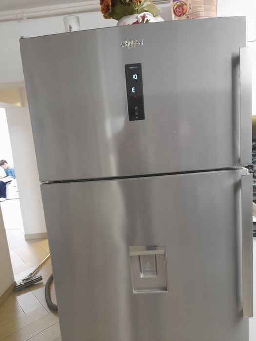 Combina frigorifica Wirlpool 587 litri - nu mai raceste