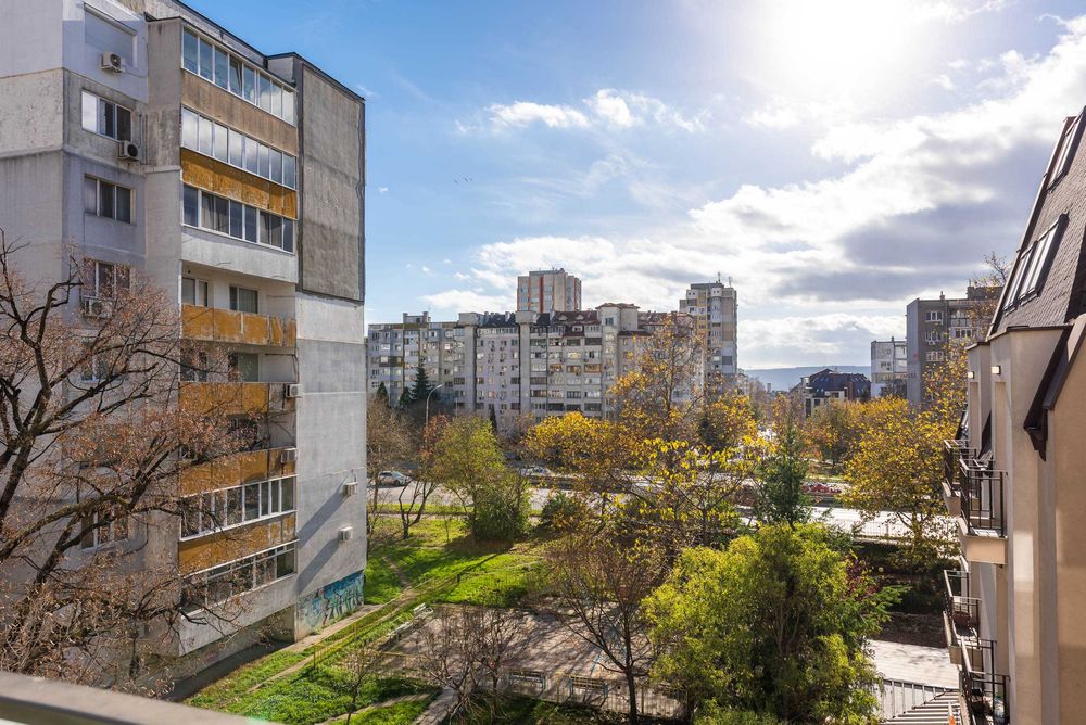 Продава се Тристаен апартамент в Варна, Левски - 135 кв.м за 1473 €/кв.м - Снимка #5