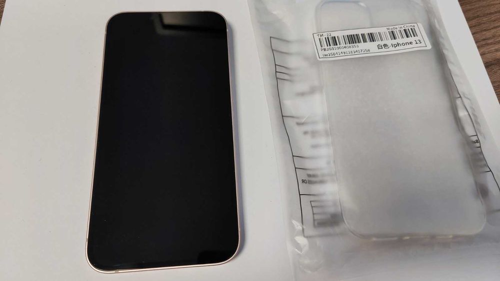 iPhone 13 128GB - страхотен