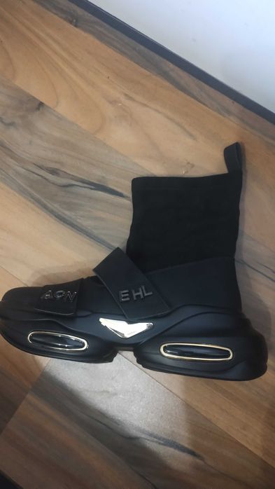 Боти тип маратонка