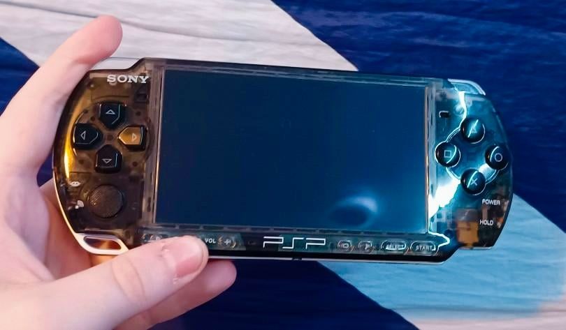 Assalom alekum Psp Sotiladi Limited My Edition Black 3000