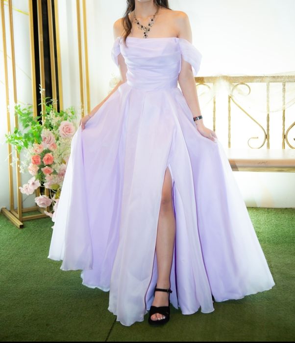 Платье лавандового цвета