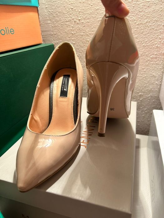 Pantofi stiletto mărimea 38