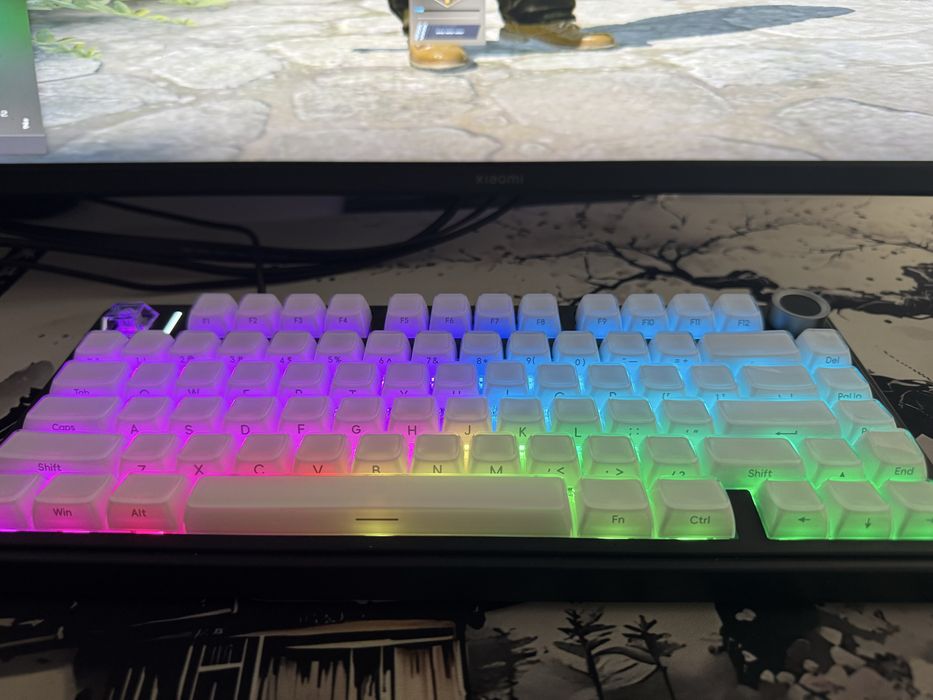 закастомленная аула ф75