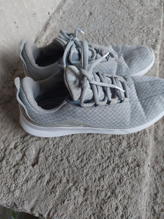 Оригинални маратонки найк nike