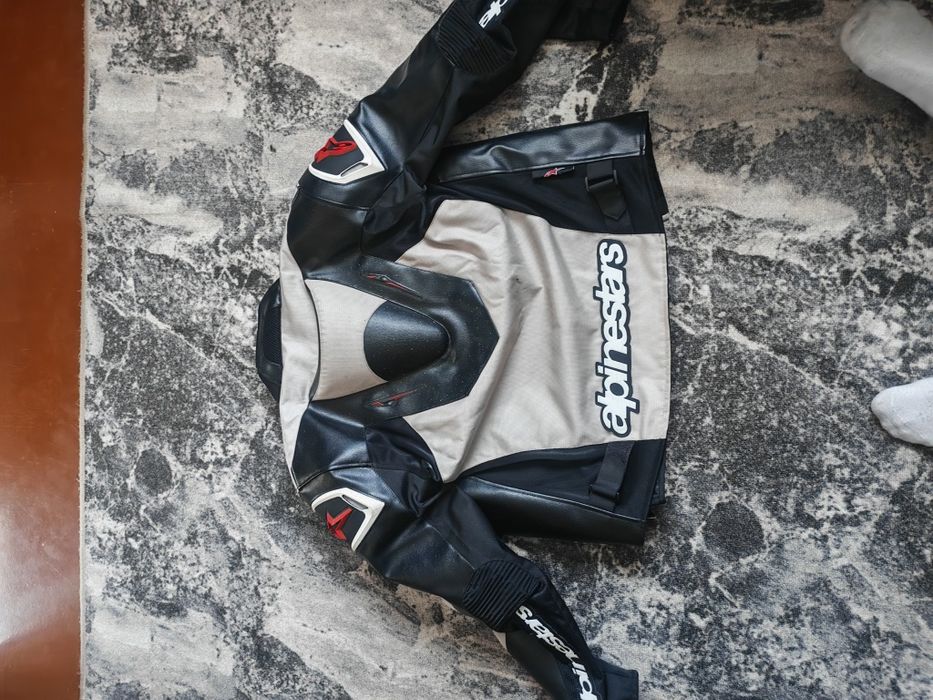 Продам мото экипировку