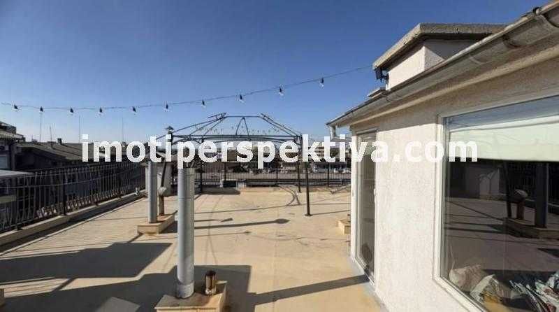 Продава се Тристаен апартамент в Пловдив, Кючук Париж - 200 кв.м за 1075 €/кв.м - Снимка #9