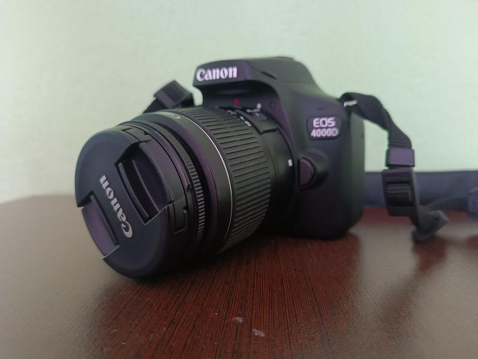 Фотоапарат Canon EOS 4000D
