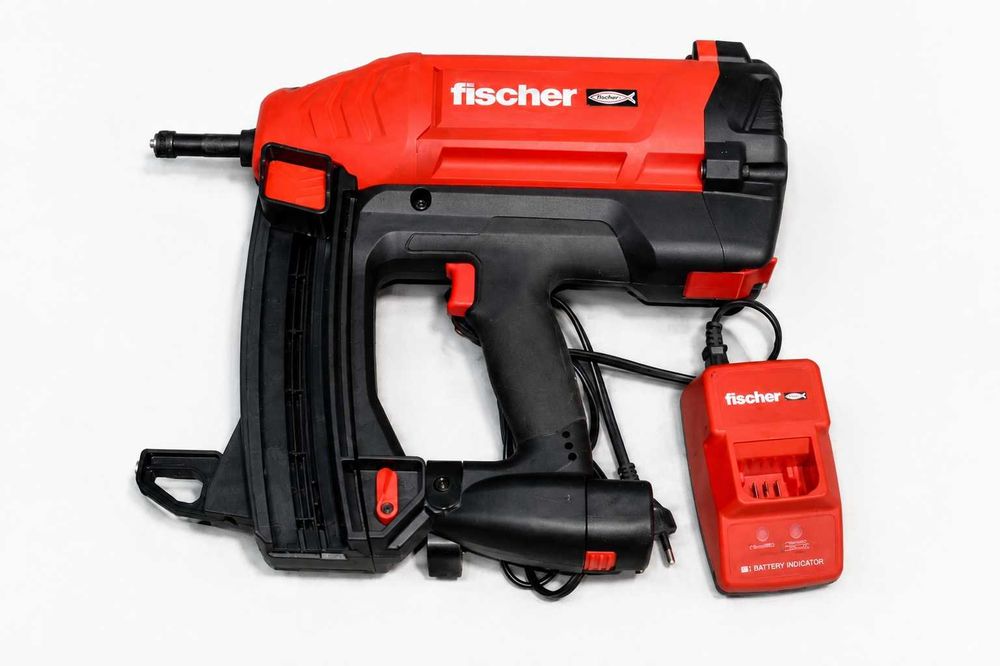 Pistol cuie beton Fischer FGC 100 pe gaz
