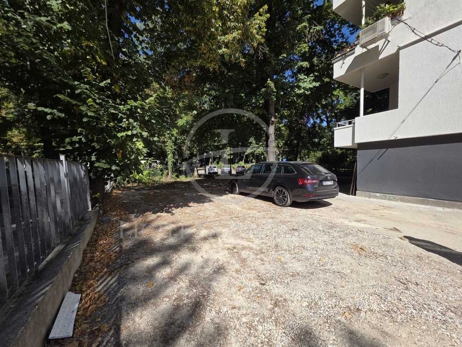 Продава се Тристаен апартамент в Пловдив, Център - 120 кв.м за 3750 €/кв.м - Снимка #21