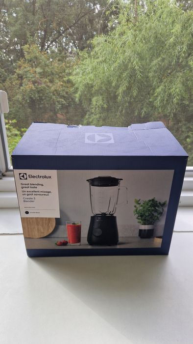 Blender Electrolux ca NOU