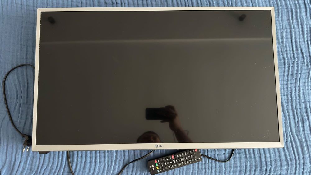 Телевизор LG 81 см