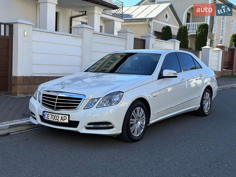 Mercedes e200, 2010 запчасти