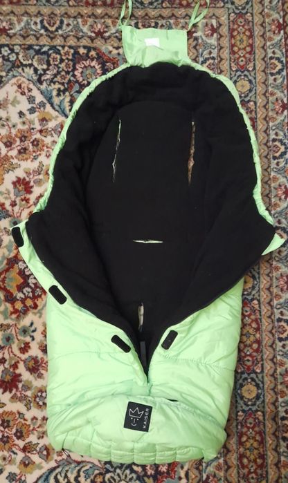 Продавам чувалчета  за количка зелено, оранжево,синьо,чер.на раз. цени