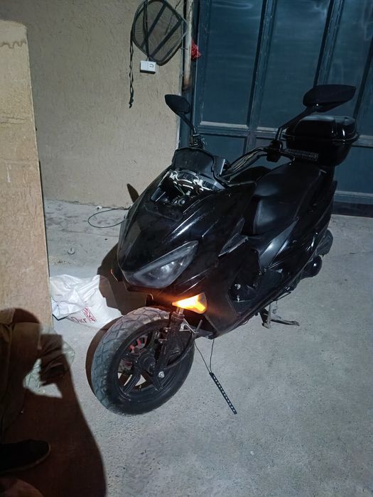 Макси мопед 150 куб