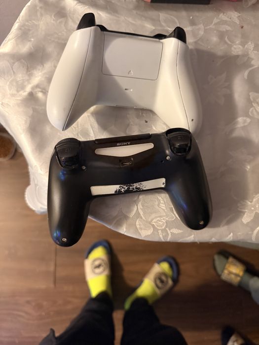 Schmb cu un controler de ps5
