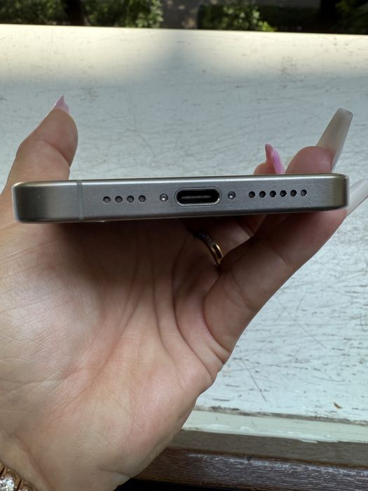 iPhone 15 promax 512 GB Silvergray Natural Titanium