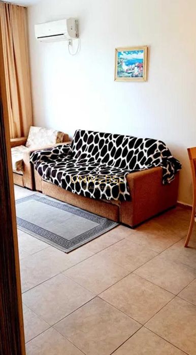 Продава се Двустаен апартамент в к.к. Слънчев бряг - 45 кв.м за 1289 €/кв.м - Снимка #2