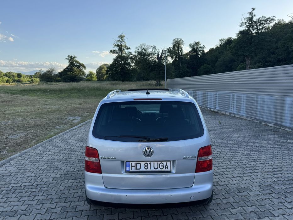 VOLKSWAGEN Touran 2006 — imagine 3