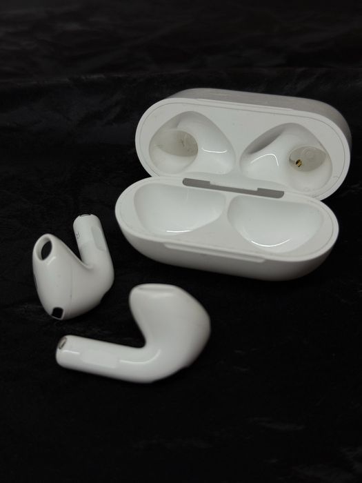 Apple AirPods 4series