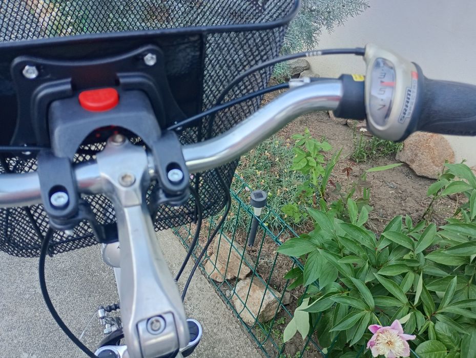 Vând bicicletă damă Passat,roti 28,cu 7 vit,frână la picior !