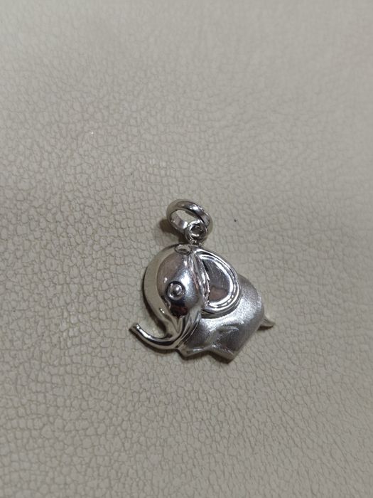 Pandantiv aur alb  18k 3.41gr (r)