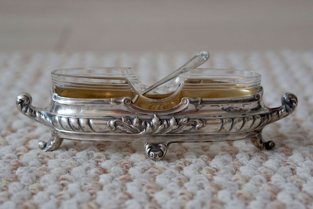 Set doua solnite cu lingurite din argint 800