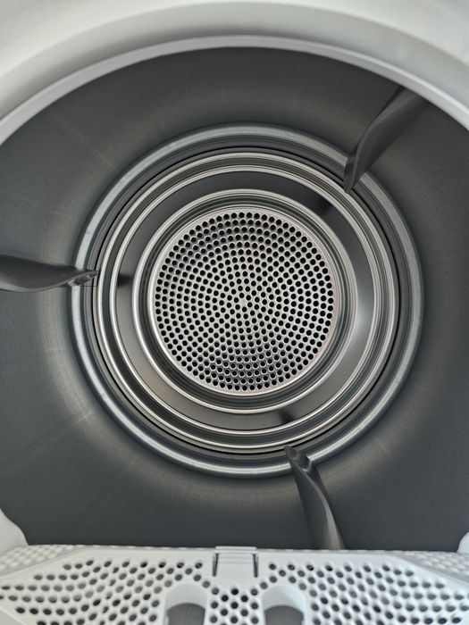 Сушилня с термопомпа Electrolux