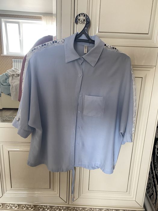 Однотонная рубашка